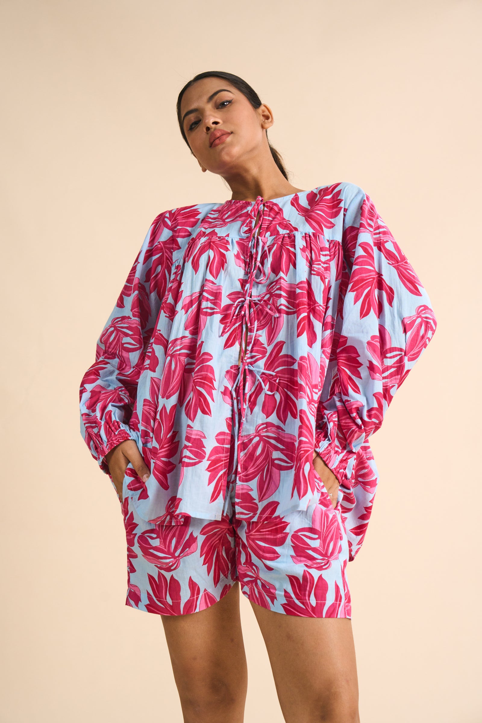 IRIS BOTANICAL LOUNGE SET
