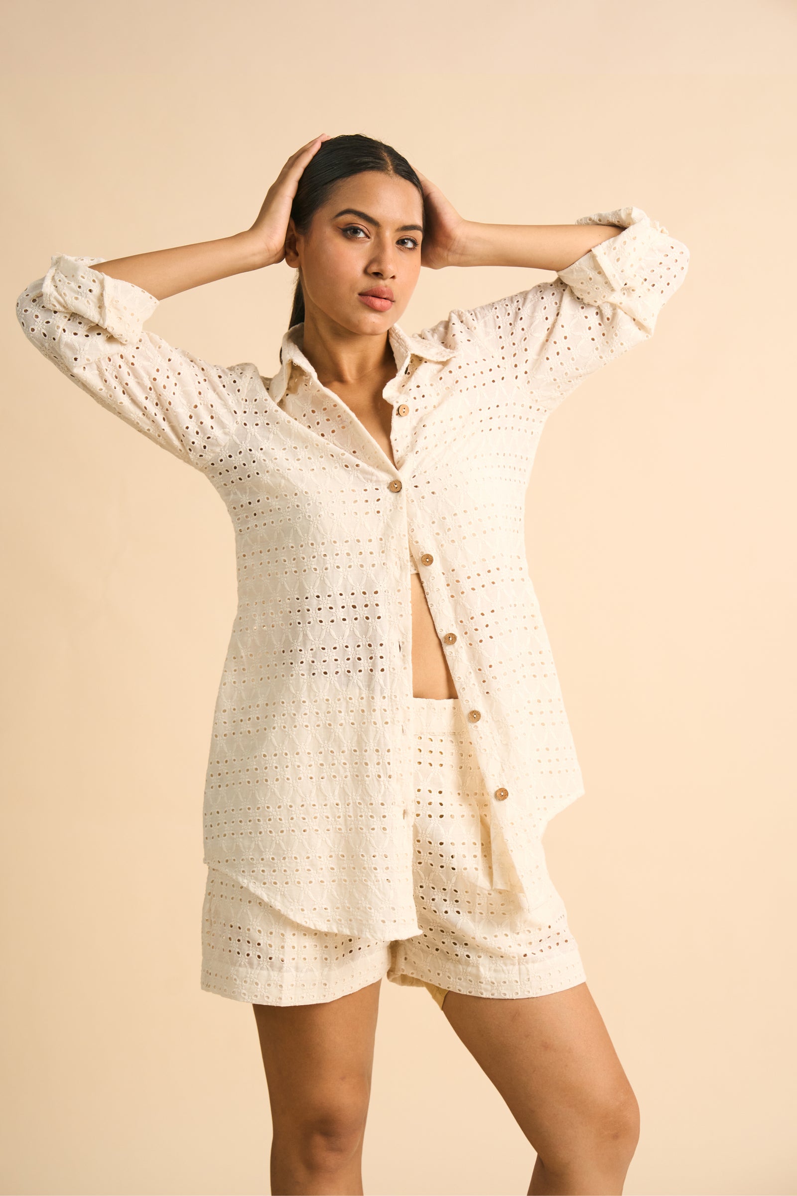 IVORY SCHIFFLI SHORTS