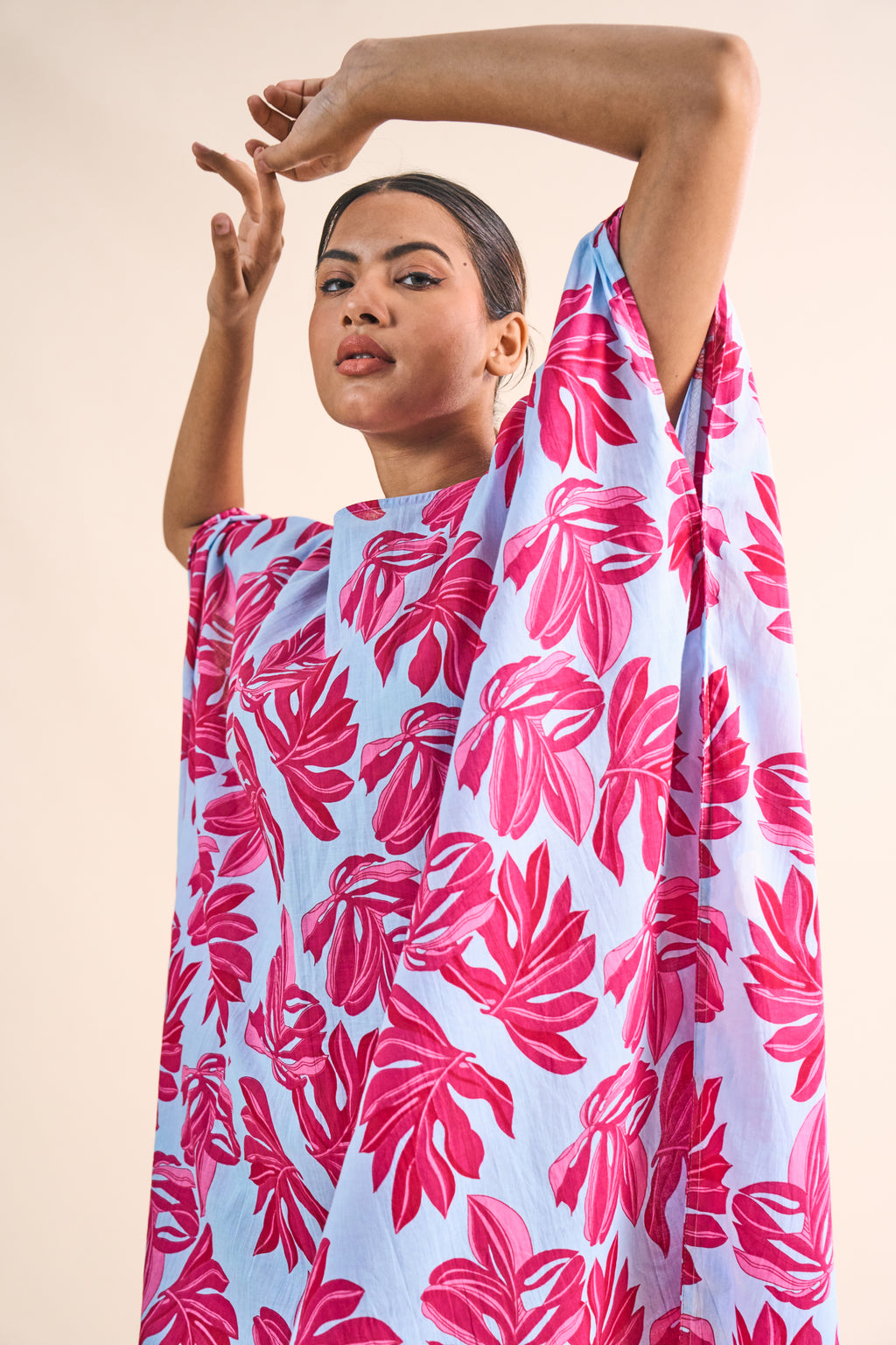 DAHLIA KAFTAN