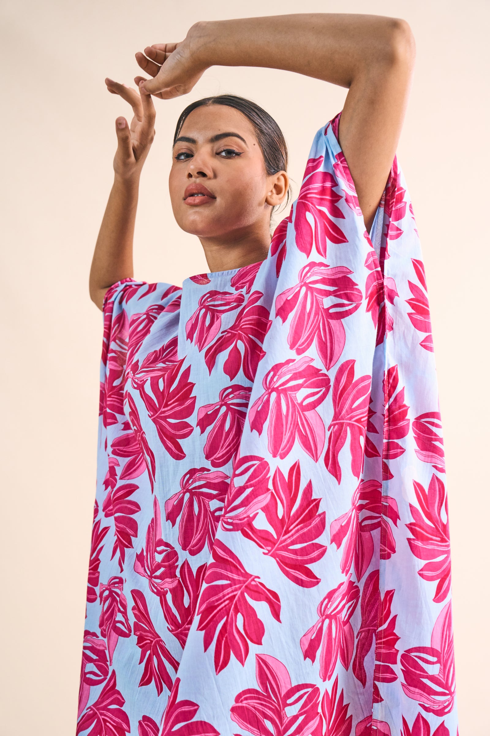 DAHLIA KAFTAN