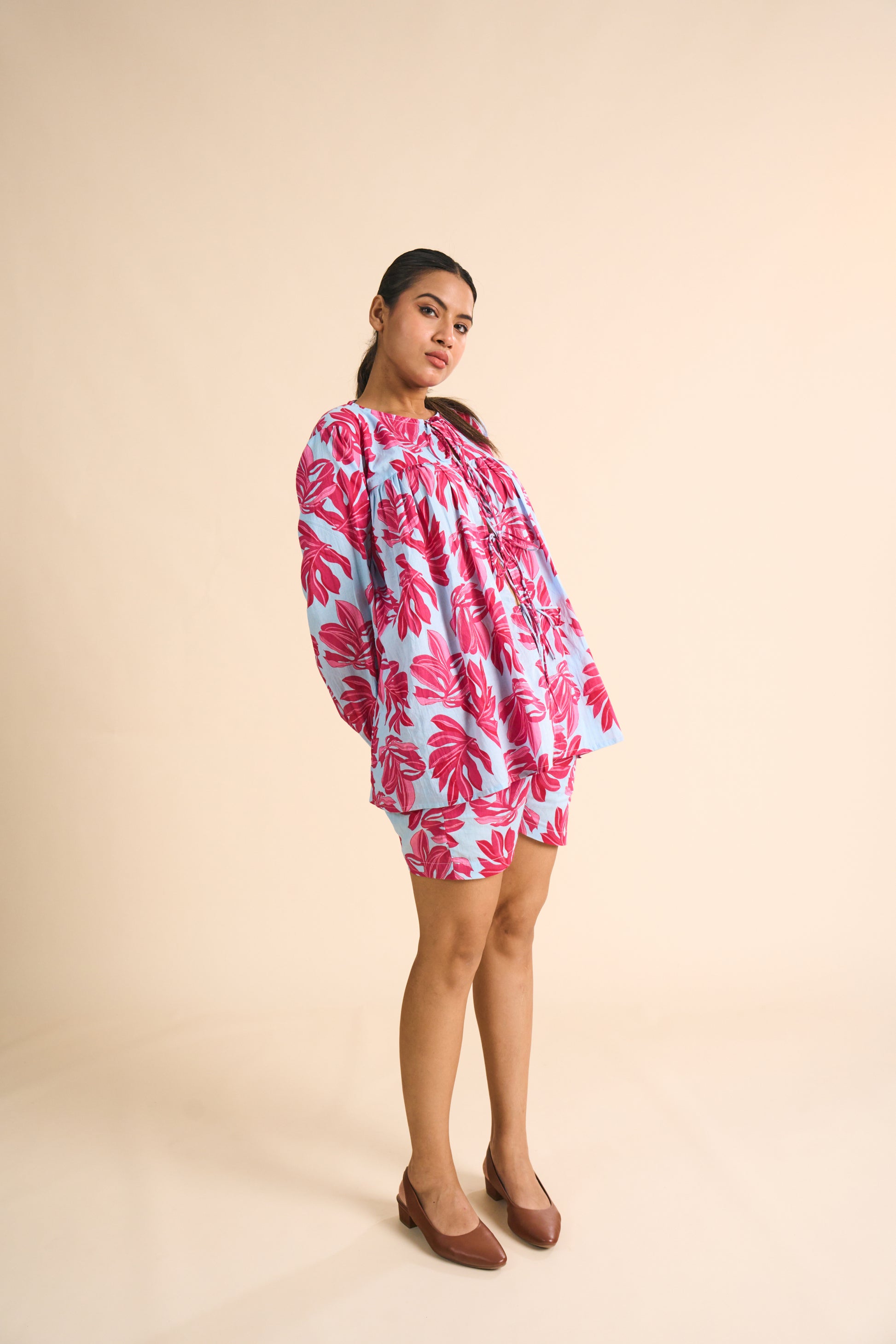 IRIS BOTANICAL LOUNGE SET