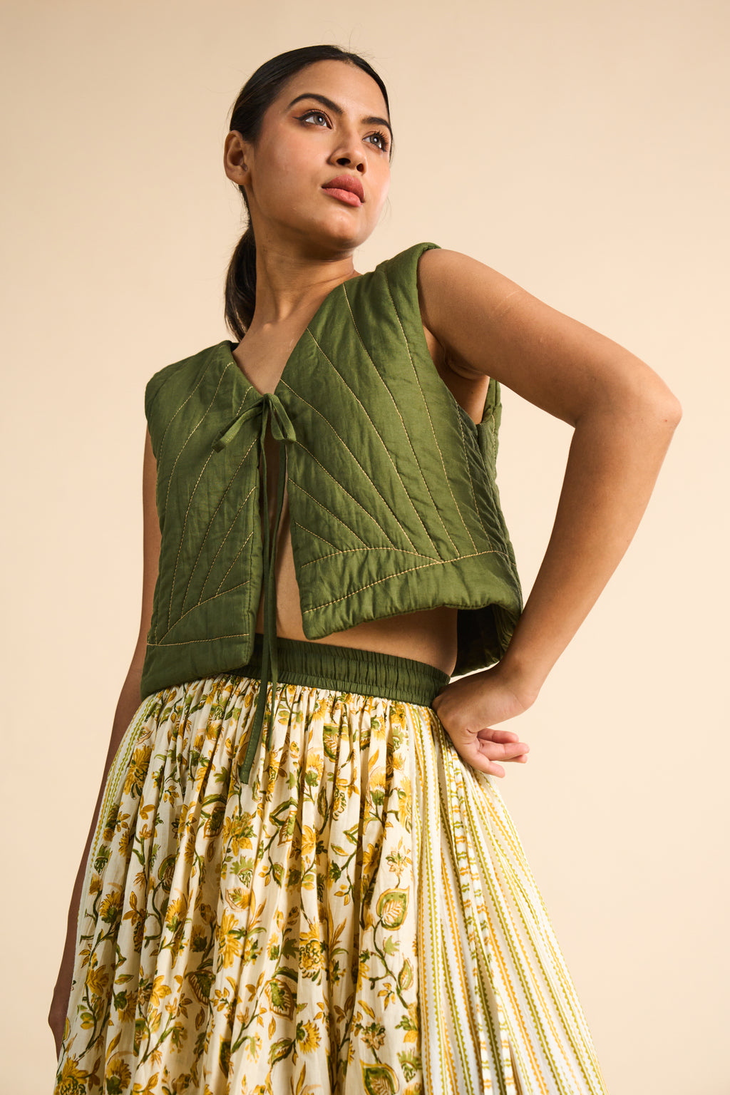 OLIVE QUILTED TIE-FRONT JACKET